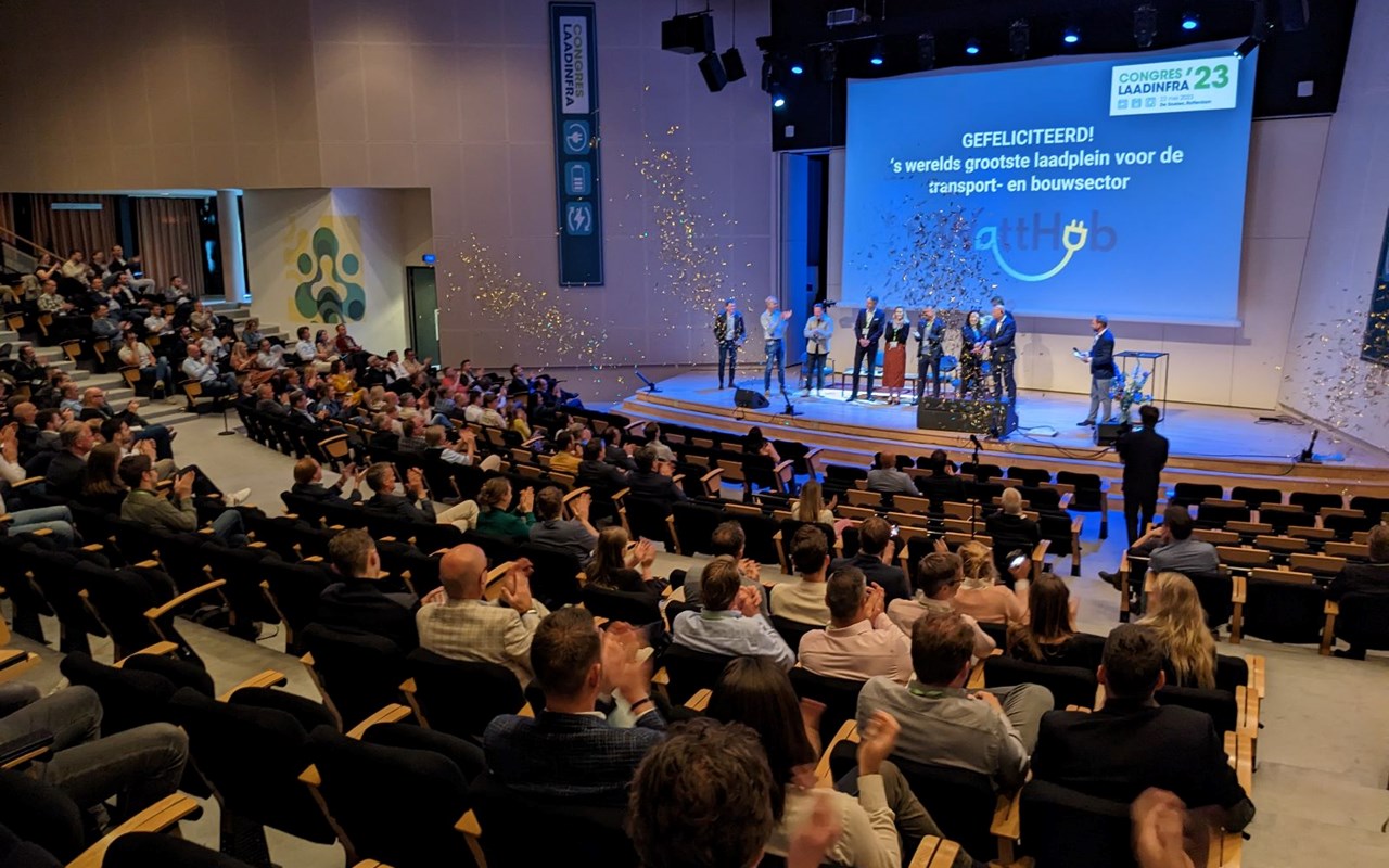 Watthub Winnaar Laadinfra Innovatie Award